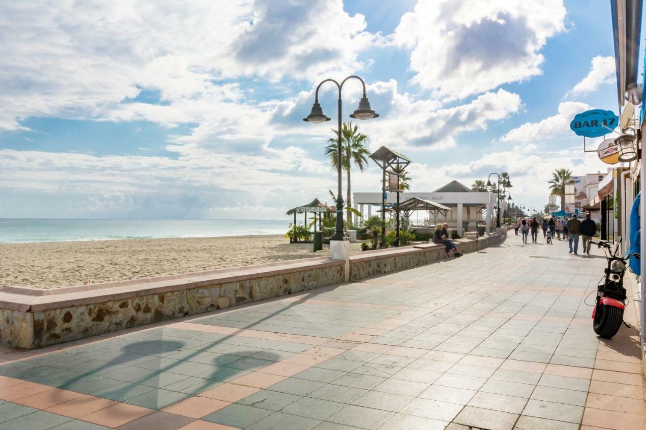 Sf Carihuela Luxury Suite Торремолинос Экстерьер фото