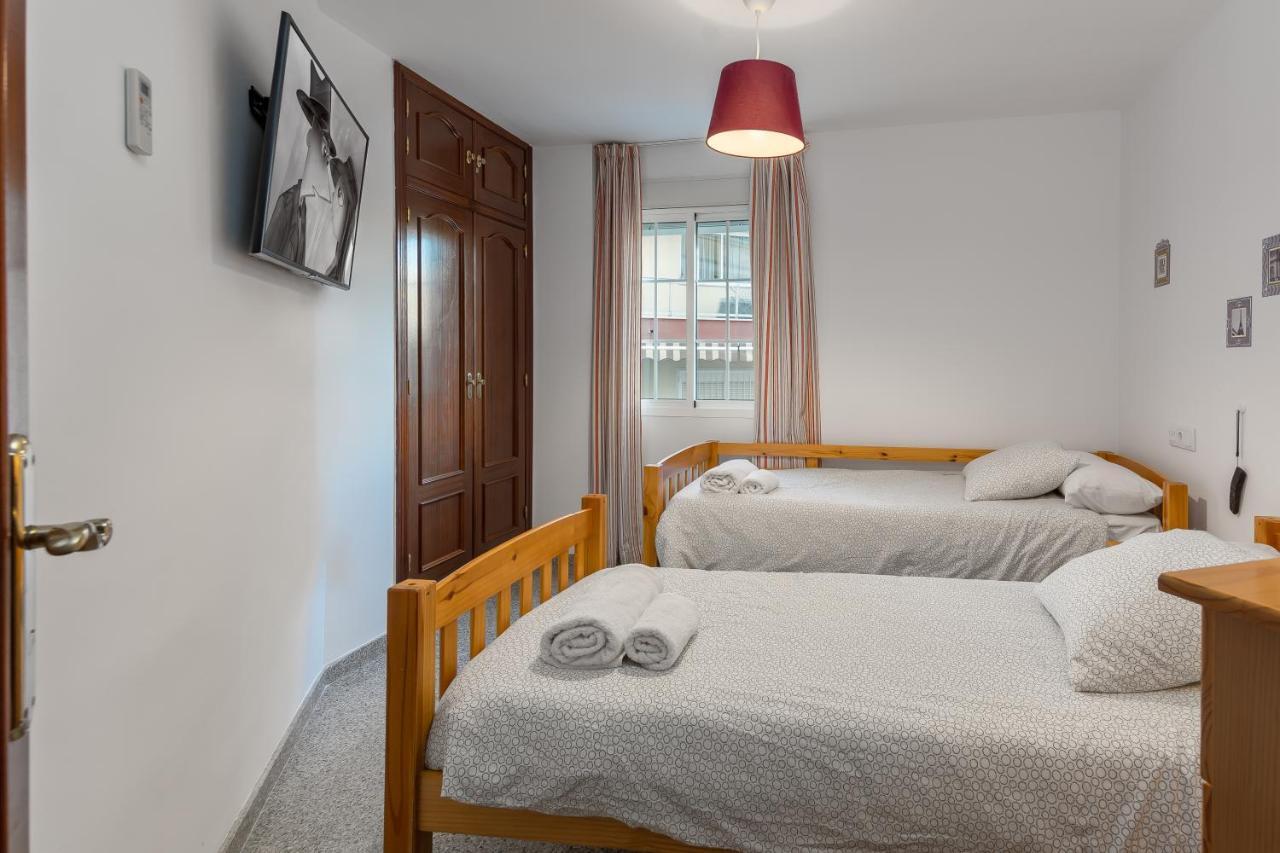 Sf Carihuela Luxury Suite Торремолинос Экстерьер фото